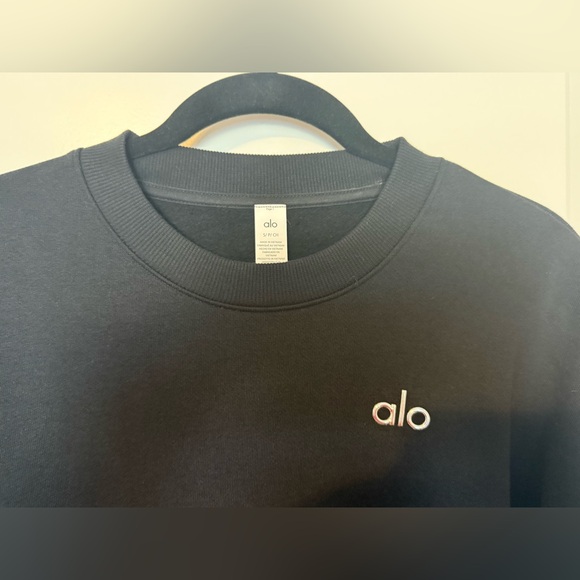 NWT! Alo Accolade Crew Neck Pullover Black, Size Small (4-6)! - Picture 6 of 10
